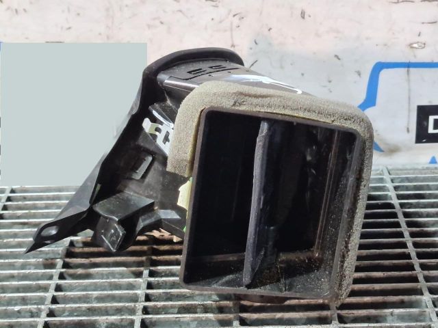 bontott FIAT 500X Bal Szellőző