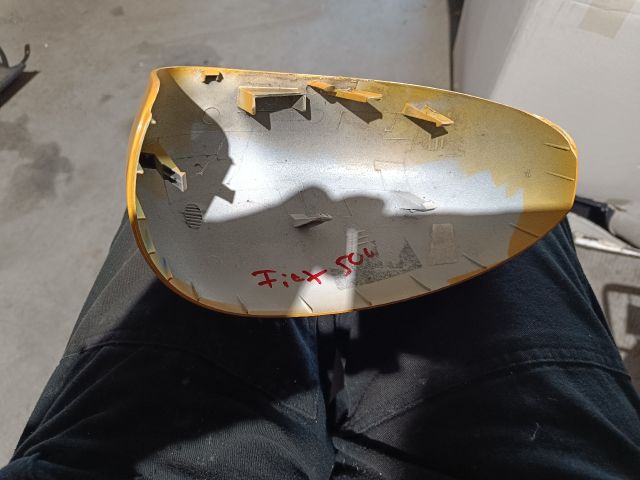 bontott FIAT 500X Bal Visszapillantó Tükör Előtti Burkolat