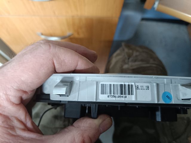 bontott FIAT 500X Belső Világítás Vezérlő Modul