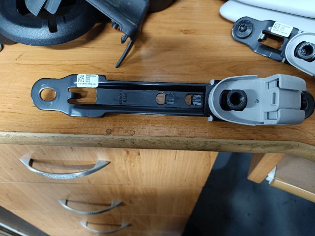 bontott FIAT 500X Biztonsági Öv Magasság Állító