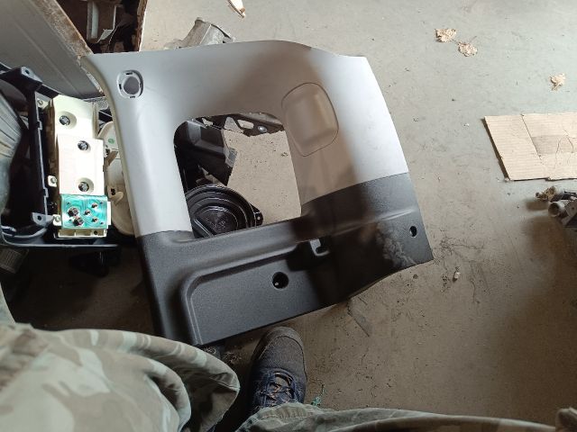 bontott FIAT 500X Csomagtér Kárpit