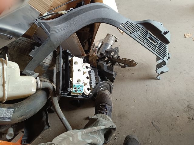 bontott FIAT 500X Csomagtér Kárpit