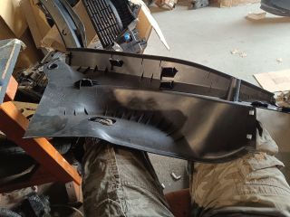 bontott FIAT 500X Csomagtérajtó Kárpit