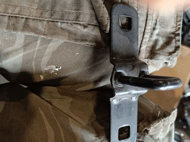 bontott FIAT 500X Csomagtérajtó Ütköző