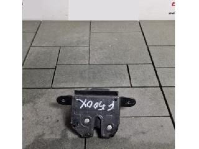 bontott FIAT 500X Csomagtérajtó Zárszerkezet