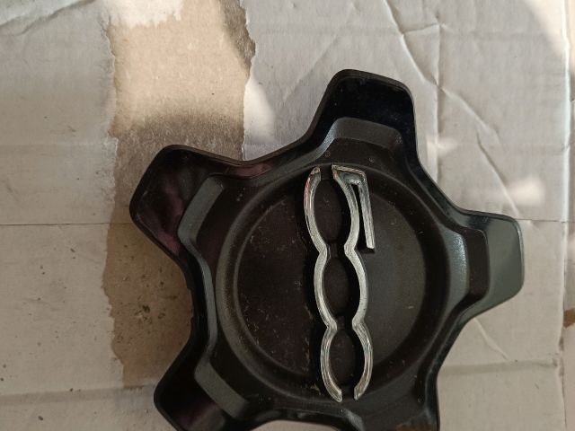 bontott FIAT 500X Dísztárcsa (1 db)