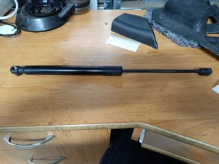 bontott FIAT 500X Gázrugós Kitámasztó Teleszkóp Csomagtérajtó (Pozíciófüggetlen)