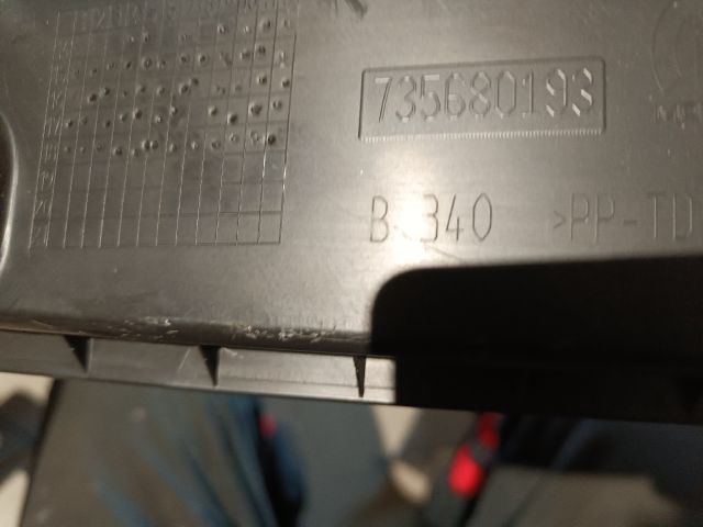 bontott FIAT 500X Hátfal Burkolat