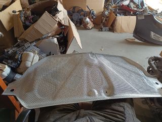 bontott FIAT 500X Hátsó Kipufogó Dob Hővédő Lemez