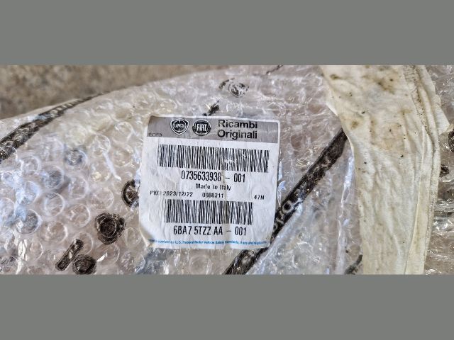 bontott FIAT 500X Hátsó Lökhárító (Üresen)