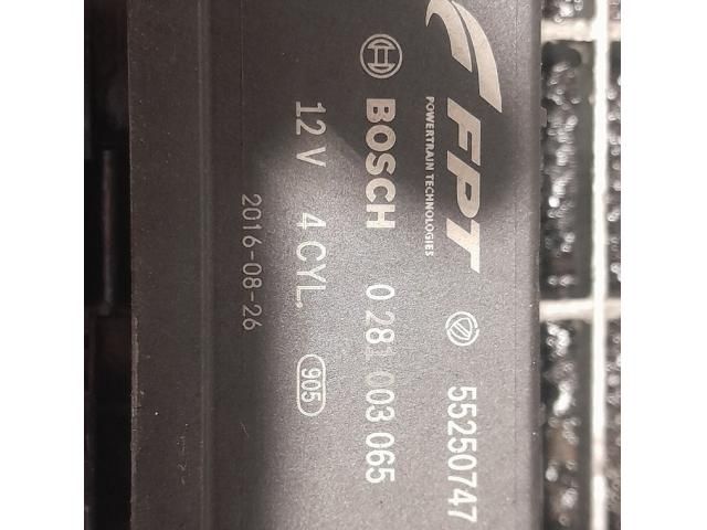 bontott FIAT 500X Izzító Relé