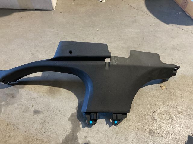 bontott FIAT 500X Jobb B Oszlop Burkolat