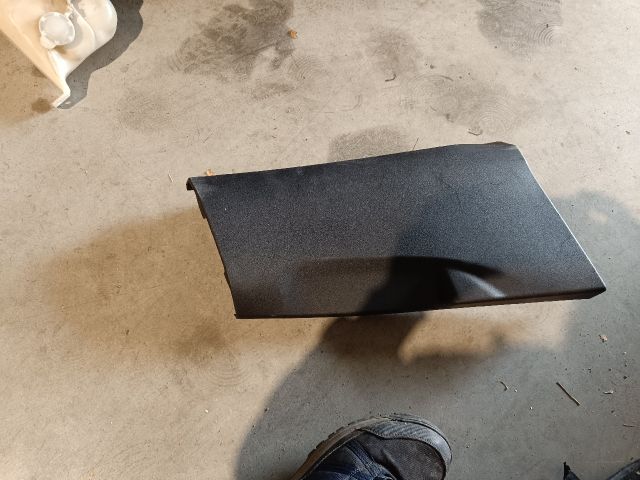 bontott FIAT 500X Jobb B Oszlop Díszléc