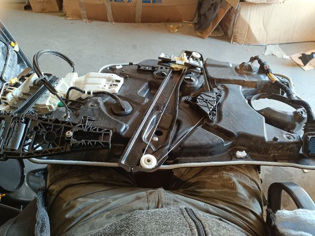 bontott FIAT 500X Jobb első Ajtó (Üres lemez)