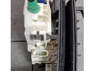 bontott FIAT 500X Jobb első Ajtózár