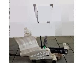 bontott FIAT 500X Jobb első Ajtózár