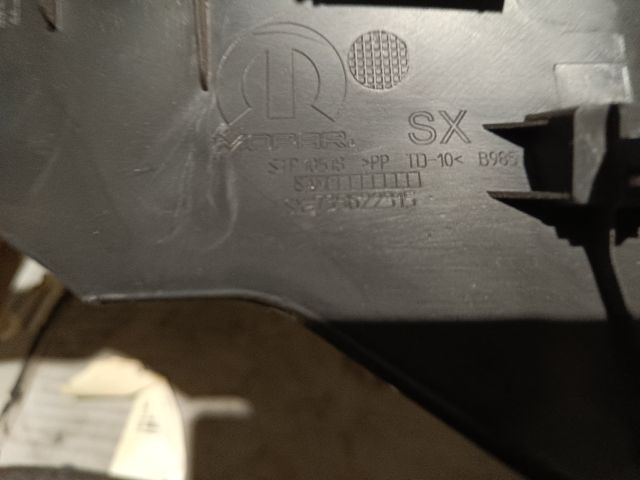 bontott FIAT 500X Jobb első Belső Küszöb Burkolat