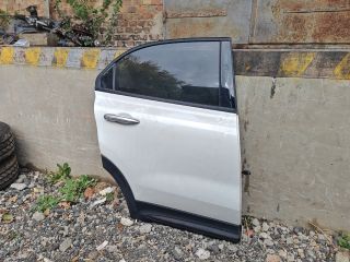 bontott FIAT 500X Jobb hátsó Ajtó (Részeivel)