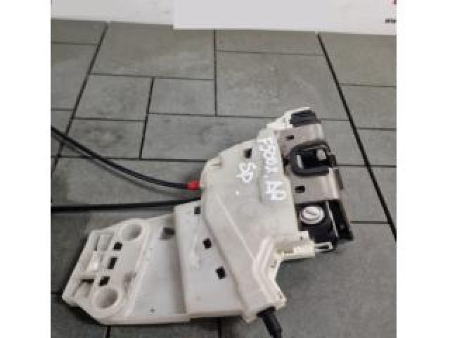 bontott FIAT 500X Jobb hátsó Ajtózár