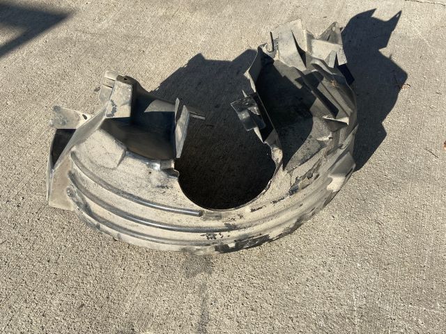 bontott FIAT 500X Jobb hátsó Hátsó Dobbetét (Kerékjárati, Műanyag)