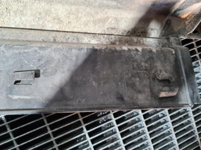 bontott FIAT 500X Jobb Küszöb