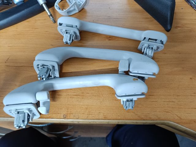 bontott FIAT 500X Kapaszkodó (Felső) Szett