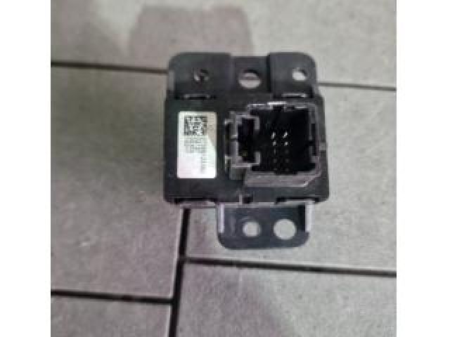 bontott FIAT 500X Kézifék Kapcsoló