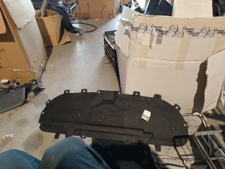 bontott FIAT 500X Motorháztető Szigetelés