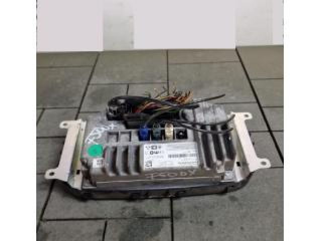 bontott FIAT 500X Navigációs Fejegység