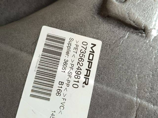 bontott FIAT 500X Padlószőnyeg