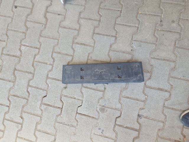 bontott FIAT 500X Rendszámtábla Tartó