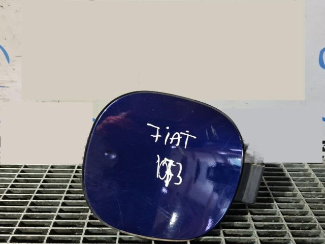 bontott FIAT 500X Tankajtó