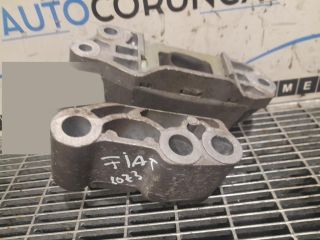 bontott FIAT 500X Tartó Bak