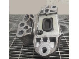 bontott FIAT 500X Tartó Bak