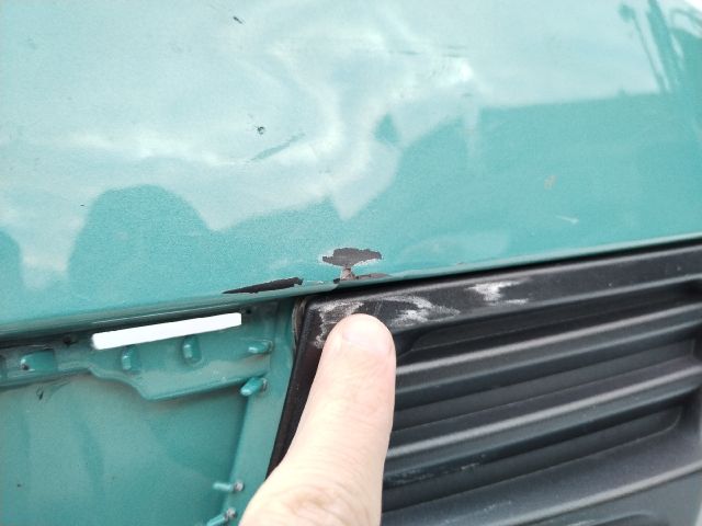 bontott FIAT 600e / 600 Első Lökhárító (Üresen)