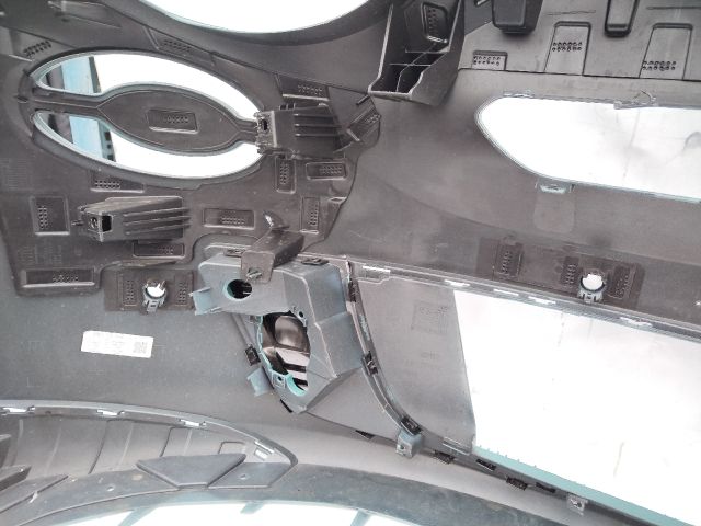 bontott FIAT 600e / 600 Első Lökhárító (Üresen)