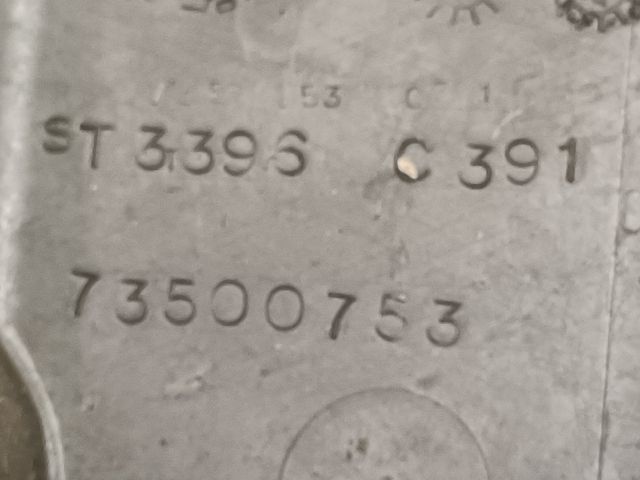 bontott FIAT ALBEA Felső Motorburkolat