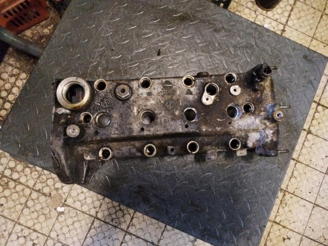 bontott FIAT ALBEA Vezérműtengely Házzal