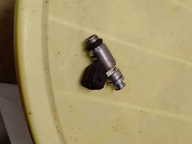 bontott FIAT ALBEA Porlasztó (1 db)