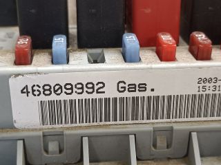 bontott FIAT ALBEA Biztosítéktábla Motortér