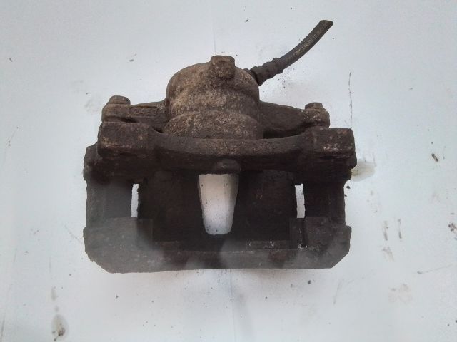 bontott FIAT ALBEA Jobb első Féknyereg Munkahengerrel