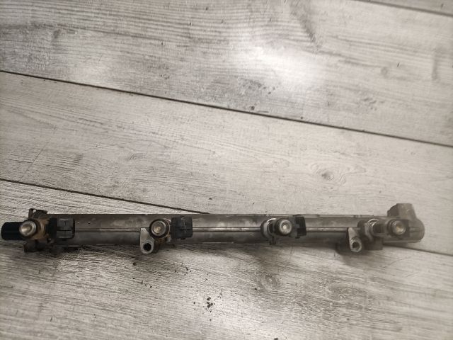 bontott FIAT ALBEA Porlasztó (1 db)