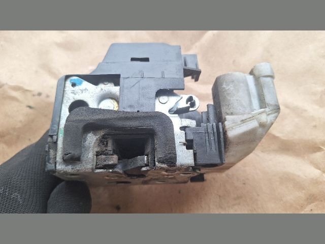 bontott FIAT ALBEA Bal első Ajtózár