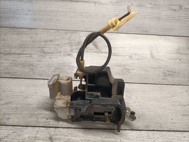 bontott FIAT ALBEA Bal első Ajtózár