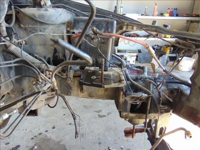 bontott FIAT ALBEA Bal első Ütközéscsillapító