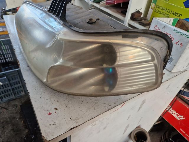 bontott FIAT ALBEA Bal Fényszóró