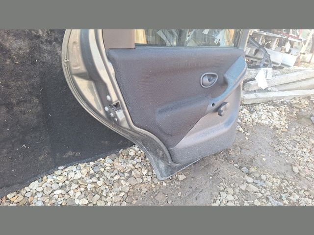 bontott FIAT ALBEA Bal hátsó Ajtó (Részeivel)