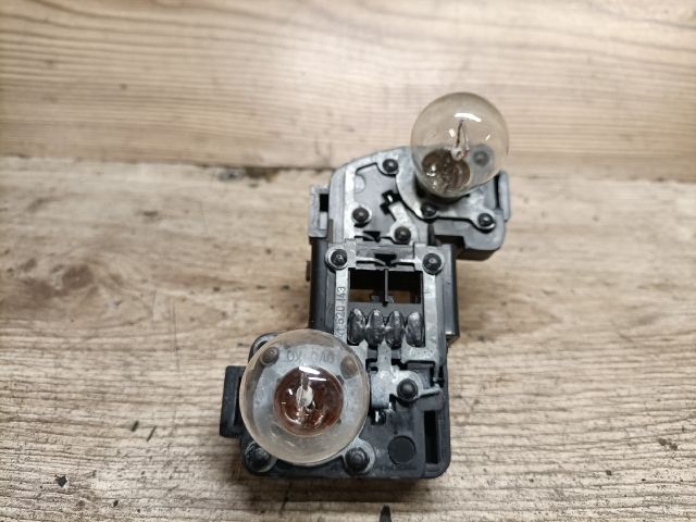 bontott FIAT ALBEA Bal Hátsó Lámpa Foglalat