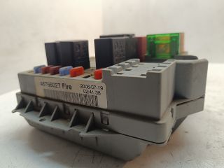 bontott FIAT ALBEA Biztosítéktábla Utastér