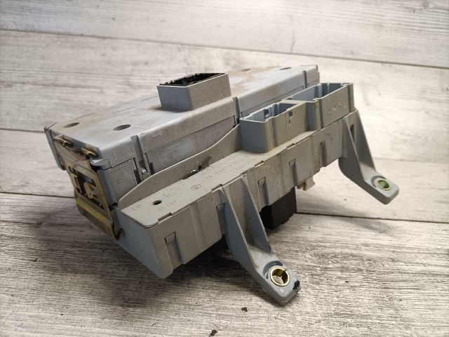 bontott FIAT ALBEA Biztosítéktábla Utastér